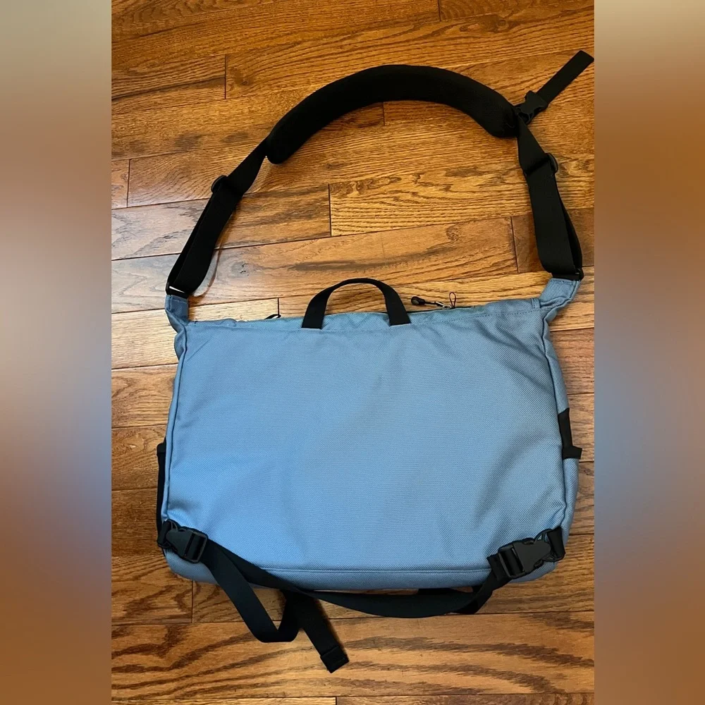 VINTAGE PATAGONIA BLUE HALF MASS BAG MESSENGER BAG